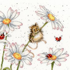 Bothy Threads Daisy Mouse Hannah Dale Wrendale Counted Cross Stitch Kit XHD80