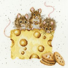 Bothy Threads Crackers About Cheese Hannah Dale Mouse Counted Cross Stitch Kit XHD53