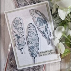 Woodware Clear Singles Paper Feathers 4 in x 6 in Stamp